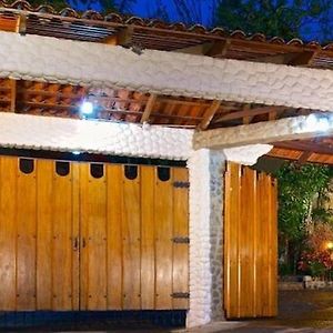 Costa Verde Inn
